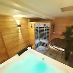 Maison Centre Historique - Bain A Remous, Sauna, Cour Exterieure Privative - Peut Se Faire A Pied A 3min Du Vieux Port, 10min De La Plage, 3min D'un Parking Gratuit, Restaurants, Boutiques, Muses, Etc