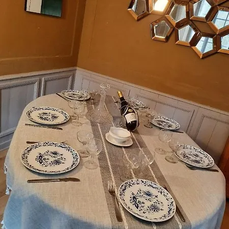 Holiday home Maison Centre Ville: Historic Retreat With Private & Prime Location Honfleur