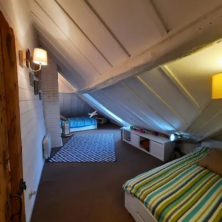 Maison Centre Historique - Bain A Remous, Sauna, Cour Exterieure Privative - Peut Se Faire A Pied A 3min Du Vieux Port, 10min De La Plage, 3min D'un Parking Gratuit, Restaurants, Boutiques, Muses, Etc * Honfleur