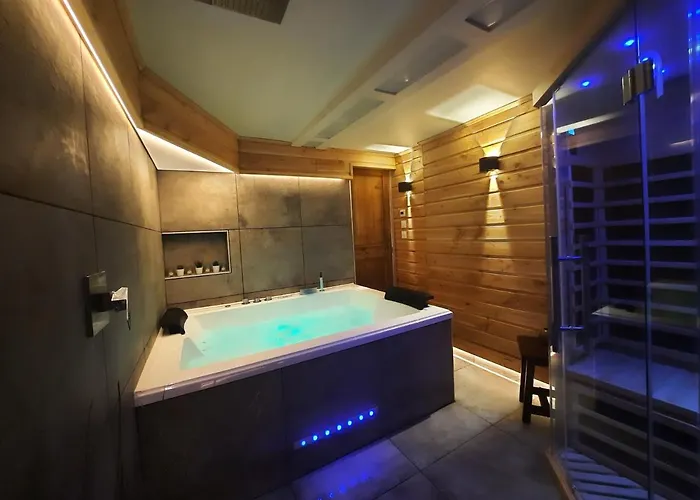 Maison Centre Historique - Bain A Remous, Sauna, Cour Exterieure Privative - Peut Se Faire A Pied A 3min Du Vieux Port, 10min De La Plage, 3min D'un Parking Gratuit, Restaurants, Boutiques, Muses, Etc * Honfleur