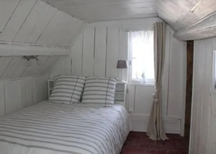 Maison Centre Historique - Bain A Remous, Sauna, Cour Exterieure Privative - Peut Se Faire A Pied A 3min Du Vieux Port, 10min De La Plage, 3min D'un Parking Gratuit, Restaurants, Boutiques, Muses, Etc Ferienhaus Honfleur