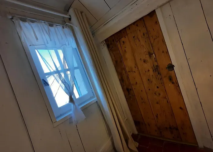 Ferienhaus Maison Centre Historique - Bain A Remous, Sauna, Cour Exterieure Privative - Peut Se Faire A Pied A 3min Du Vieux Port, 10min De La Plage, 3min D'un Parking Gratuit, Restaurants, Boutiques, Muses, Etc *